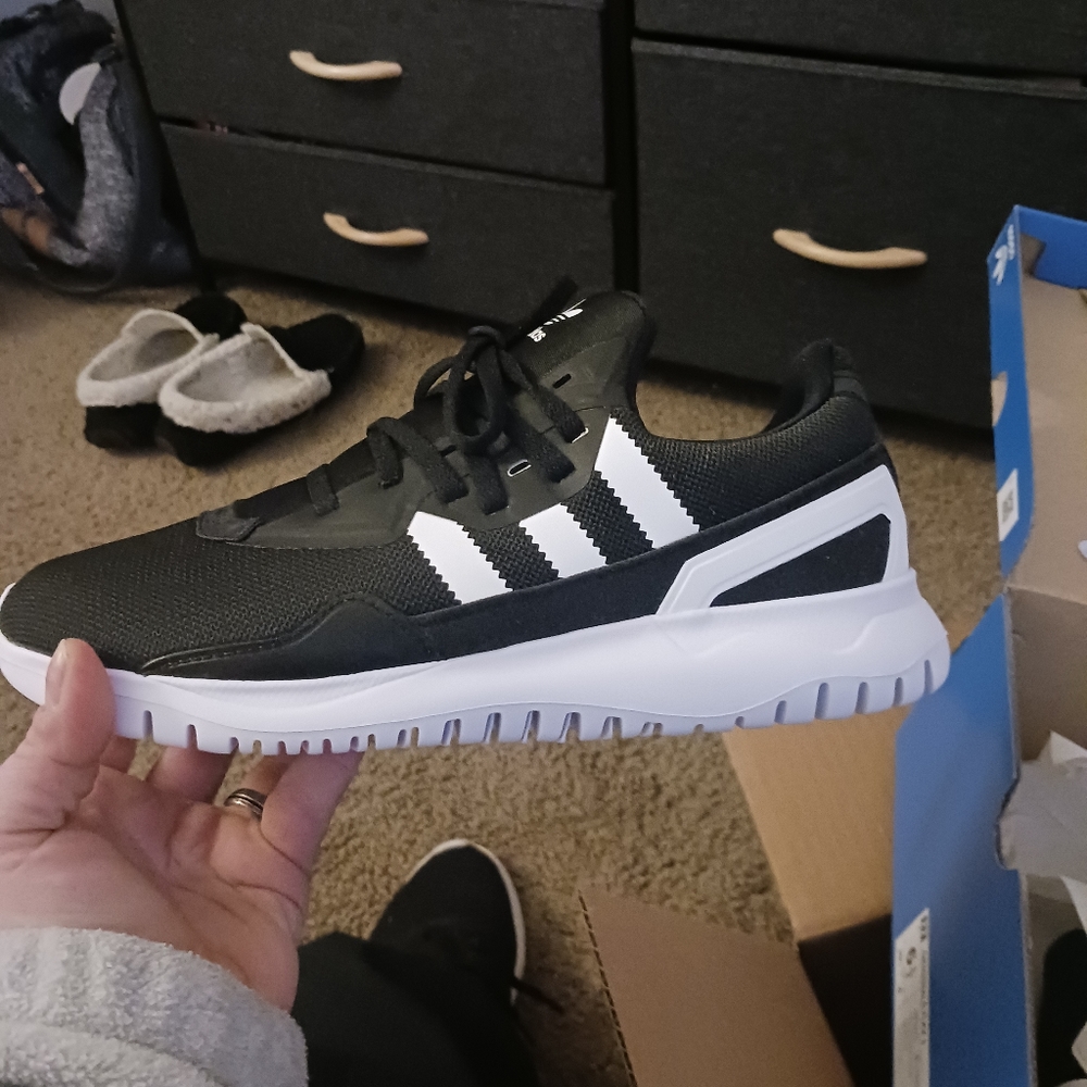Adidas, Size 5.5Y, Black and white